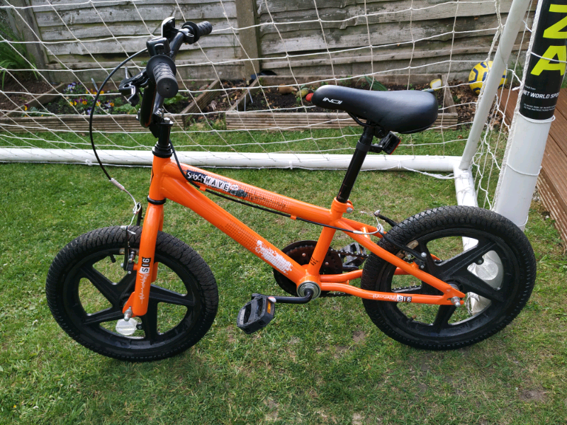 halfords shockwave bmx